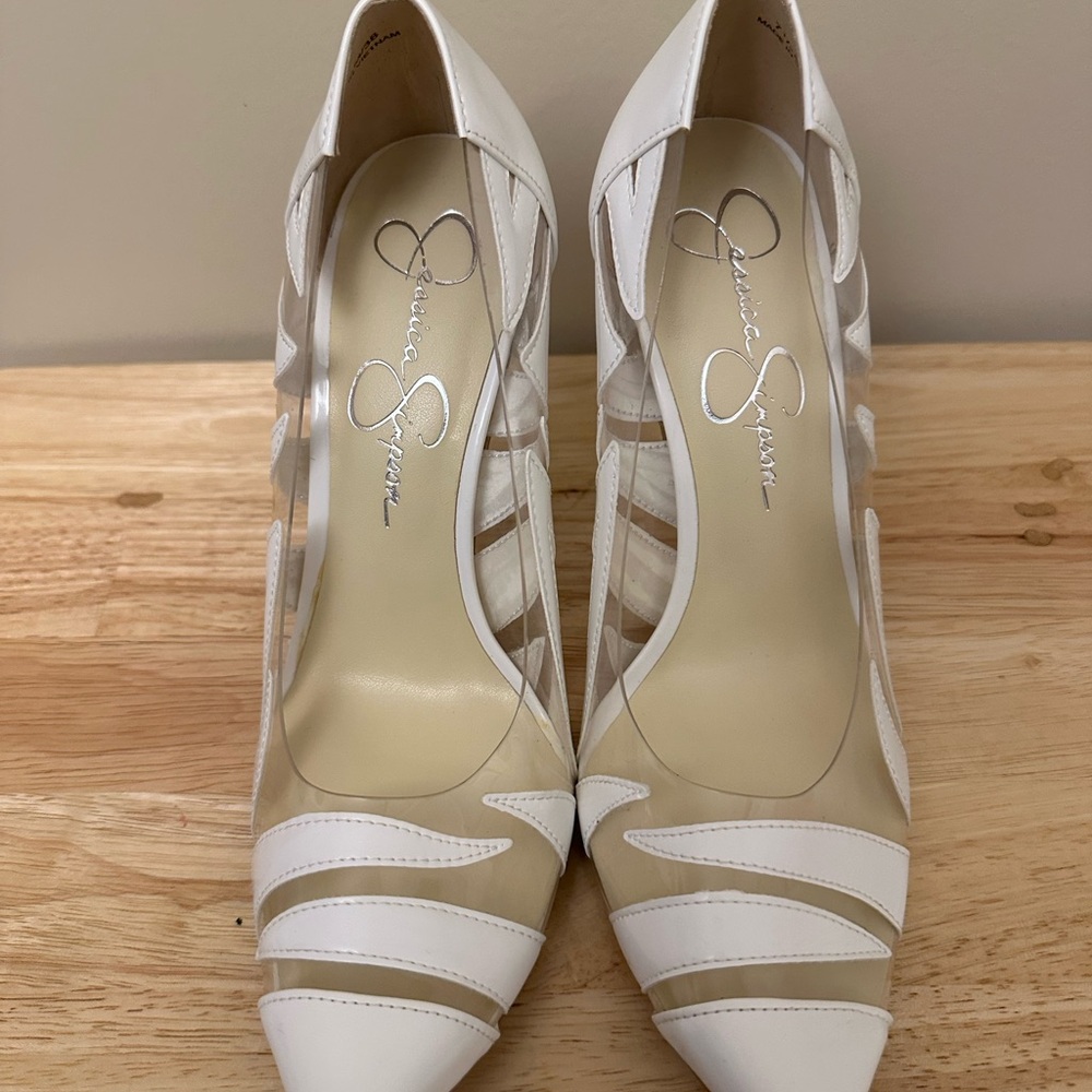 Jessica Simpson White Cut Out Heels with Clear Accents - Picture 2 of 6